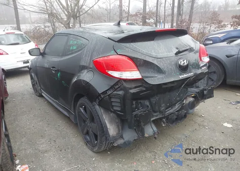 2015 Hyundai Veloster Turbo z USA, uszkodzony, nr VIN KMHTC6AE6FU232875